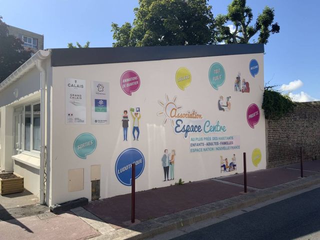 Panneaux en Dibond avec découpe à la forme.